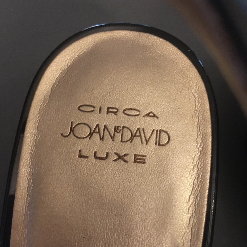 Circa Joan & David black leather sandals 10M